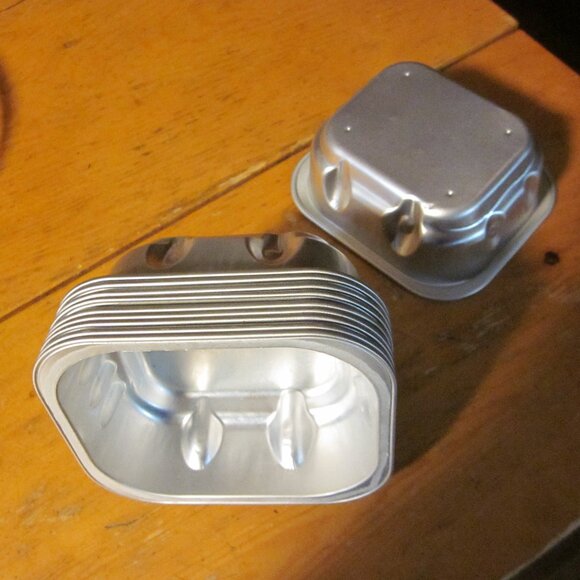 New Vintage individual mini baking molds lot of 10 never used - Picture 1 of 2